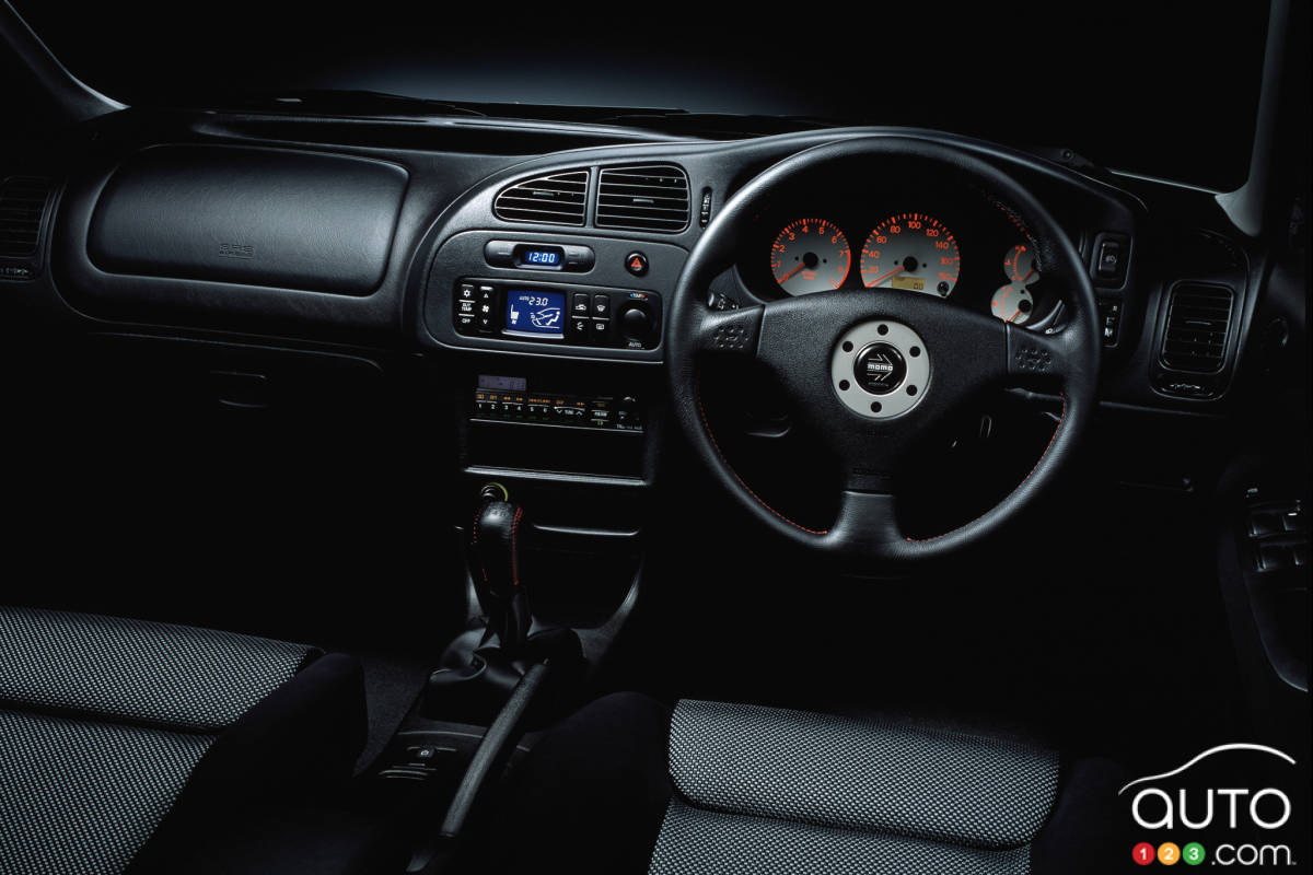 Mitsubishi Lancer Evolution V, intérieur
