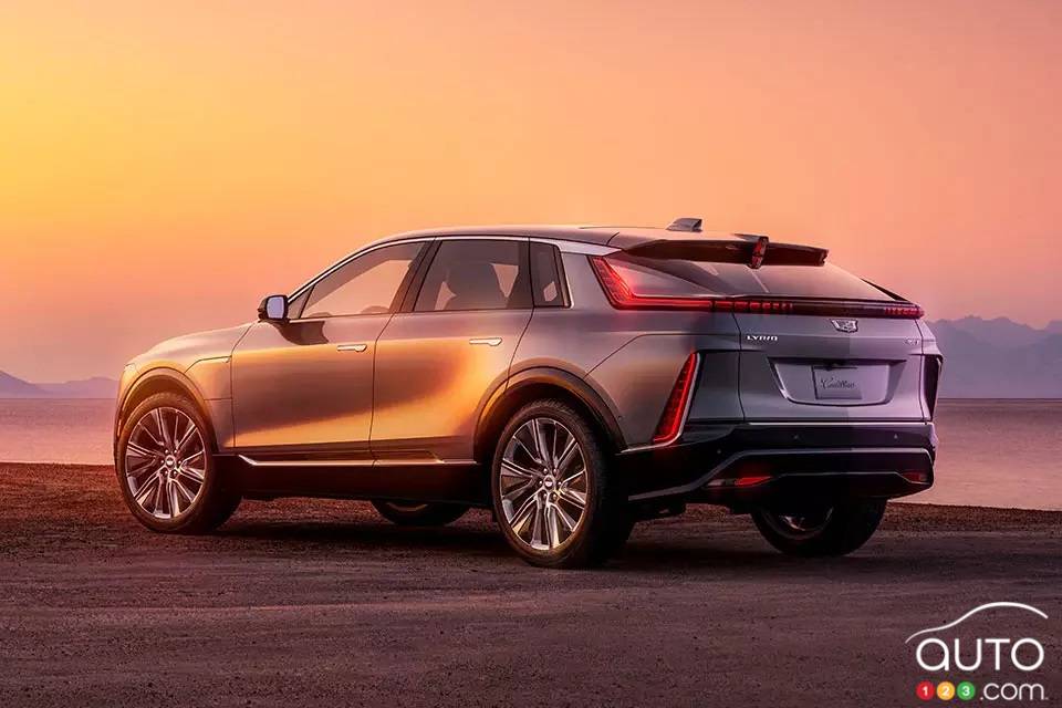 Cadillac Lyriq, trois quarts arrière