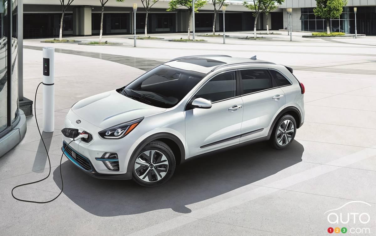 Kia Niro EV 2020, borne de chargement