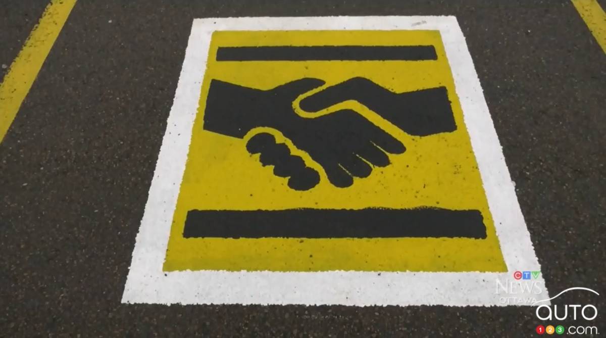 A new parking-space symbol appears in Ontario | Car News | Auto123
