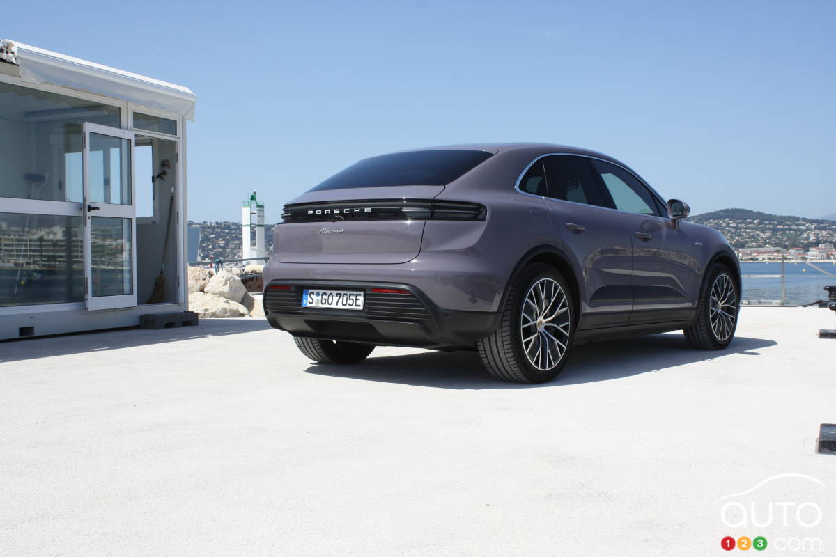 Design extérieur du Porsche Macan EV 2025