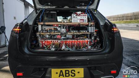 Porsche Macan EV 2024 - Coffre