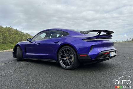 2025 Porsche Taycan Turbo GT, on the track