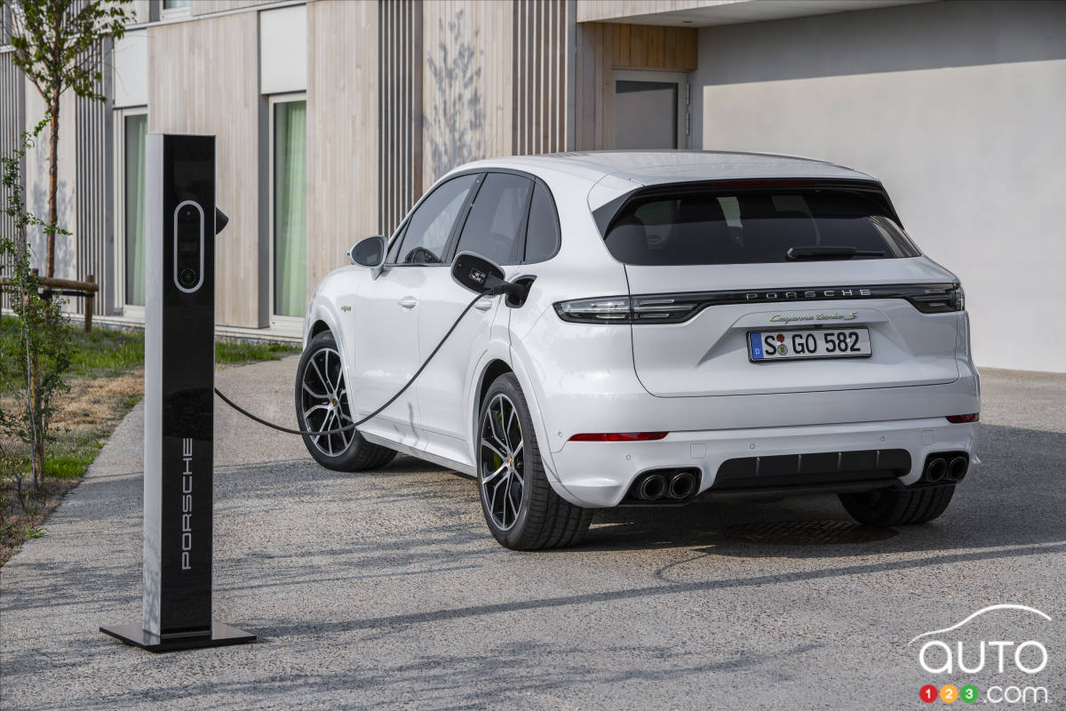 Porsche Cayenne Turbo S E-Hybrid, arrière
