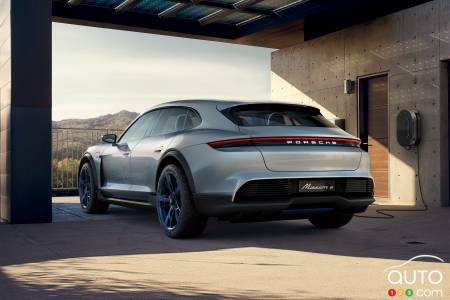 Porsche Mission E-Cross concept
