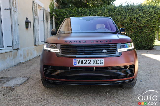 2023 Land Rover Range Rover PHEV - Front