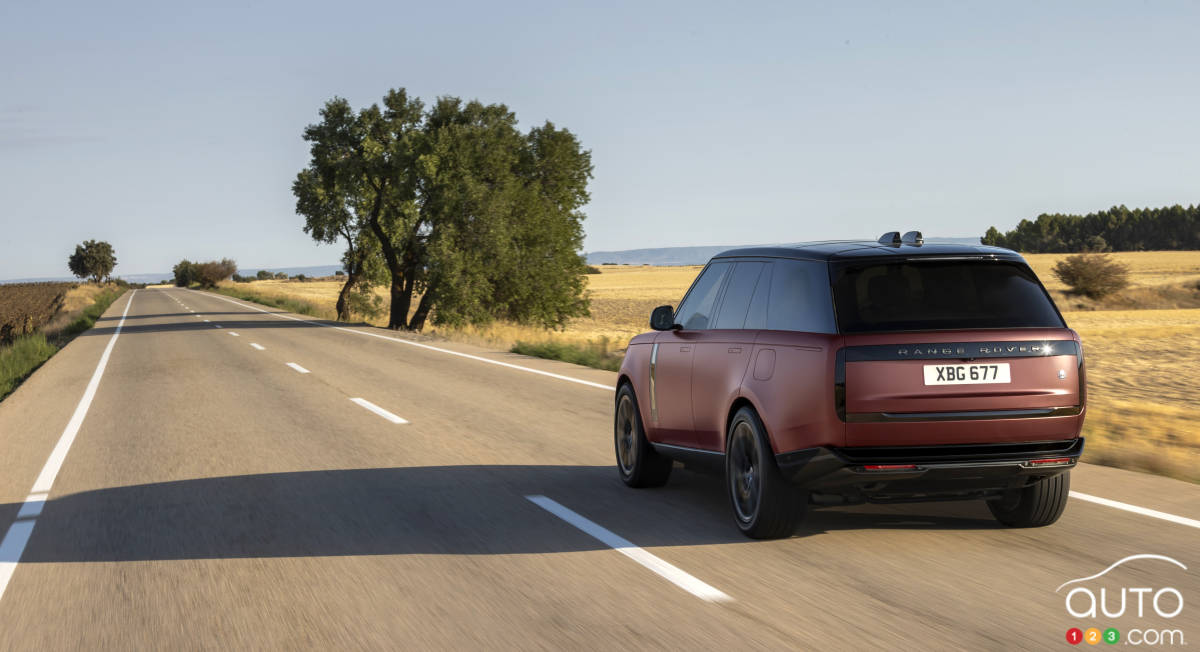 Land Rover Range Rover PHEV, sur la route