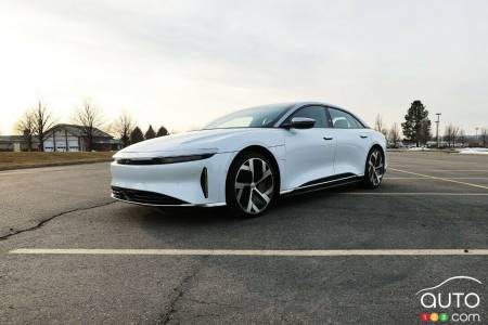 Lucid Air Dream Edition, three-quarters front