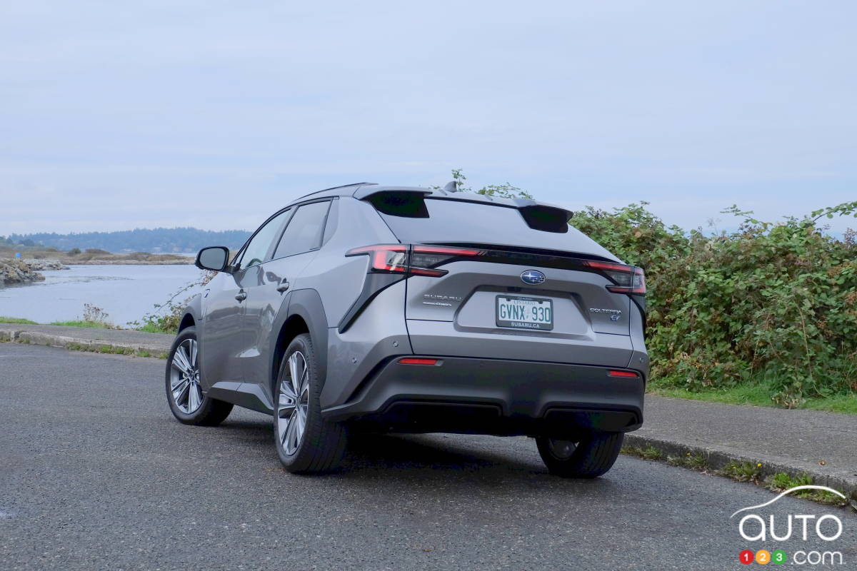 Subaru Solterra 2024, arrière