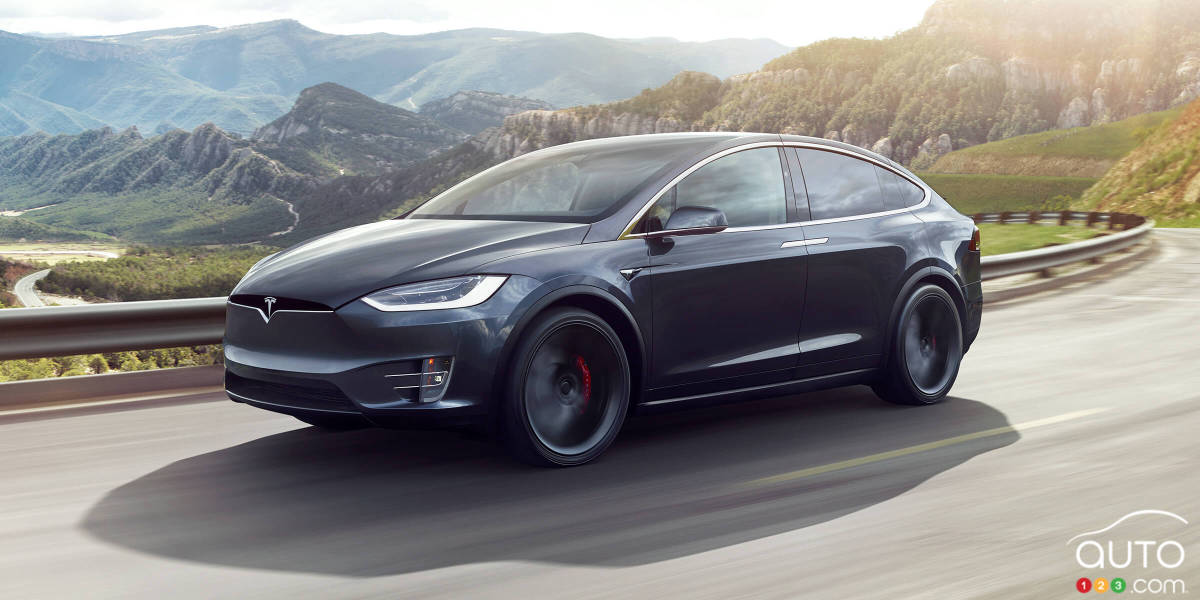 Tesla baisse à nouveau le prix du Model X au Canada