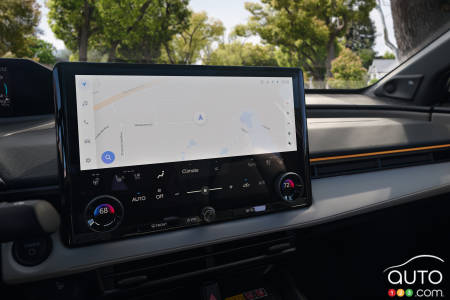 Toyota bZ 2026, multimedia screen