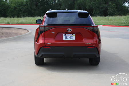 Toyota bZ 2026, rear