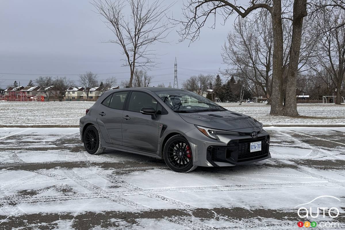 Toyota GR Corolla 2025, trois quarts avant