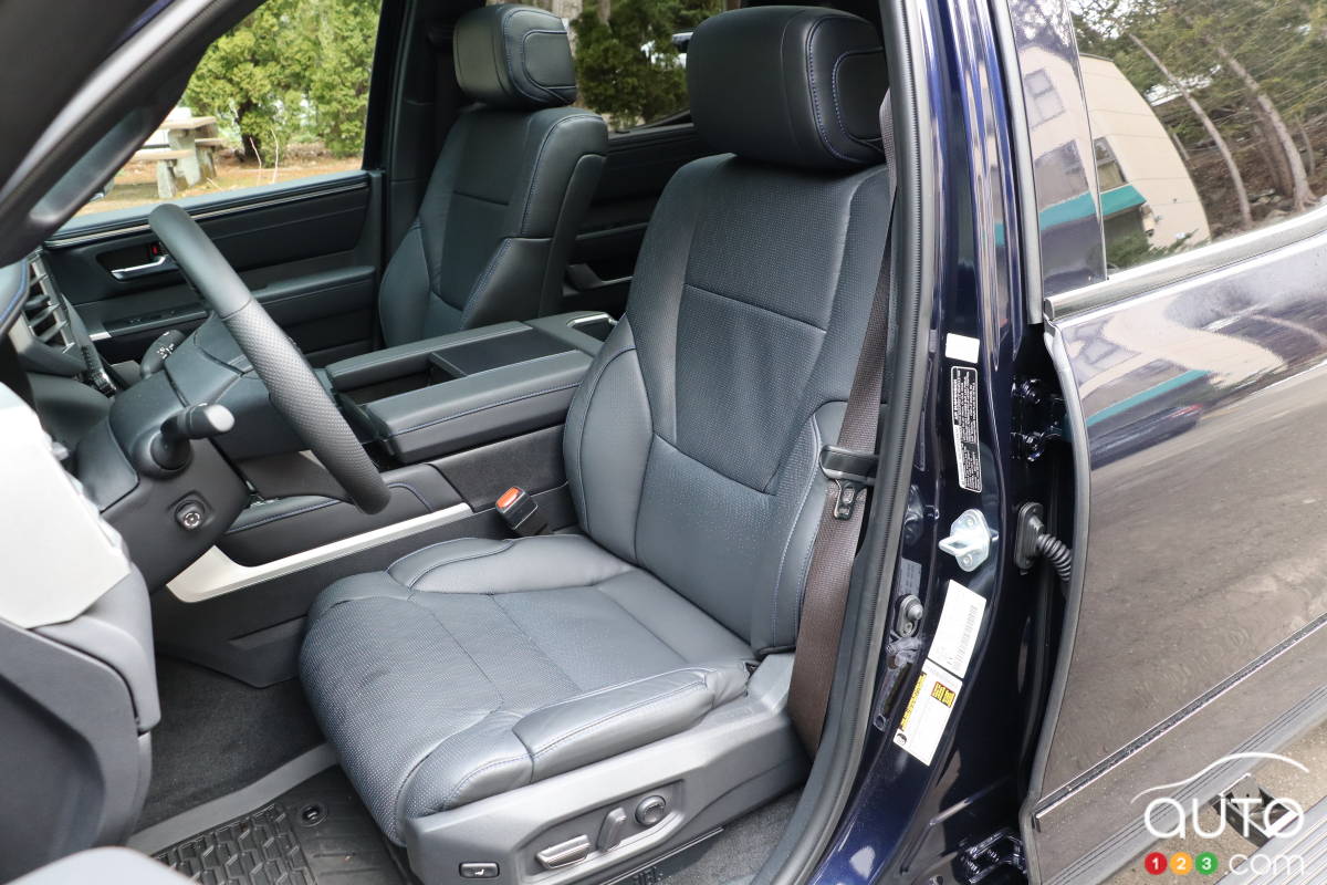 Toyota Tundra hybride Platinum 2024, sièges