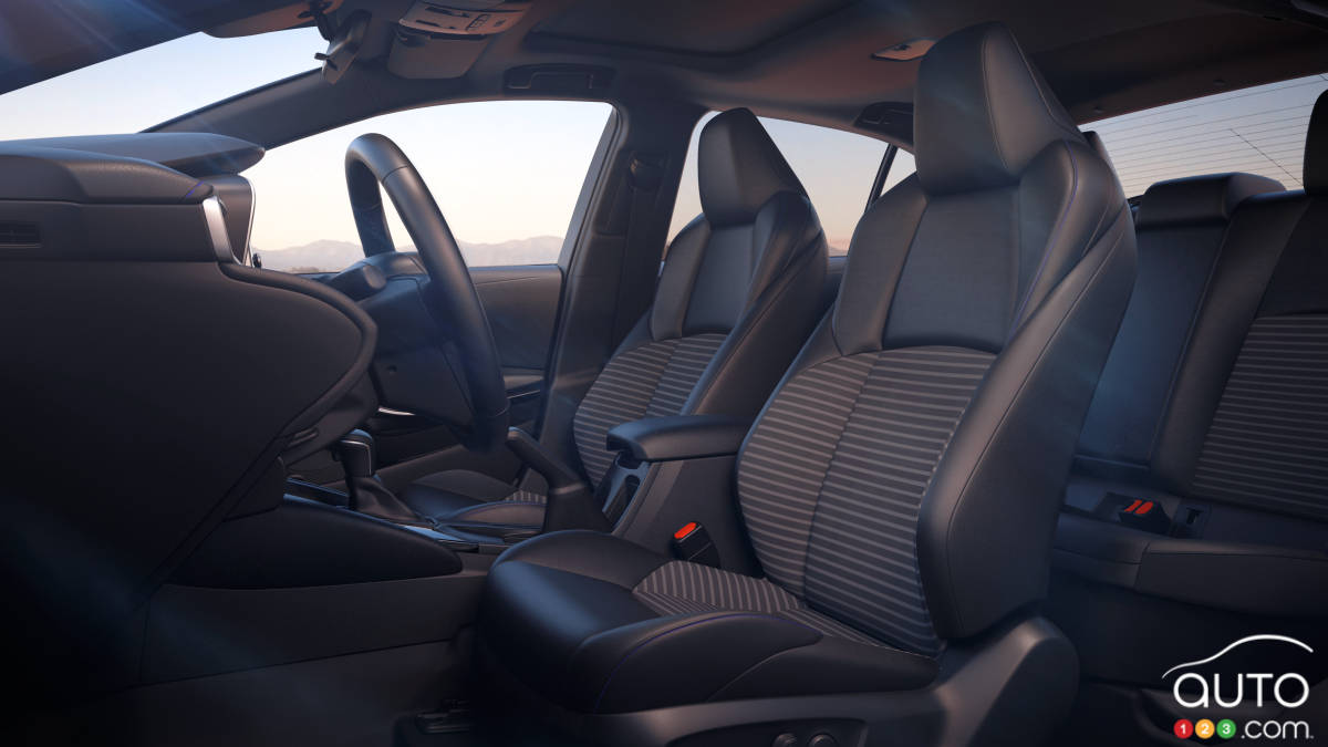 Toyota Corolla, intérieur