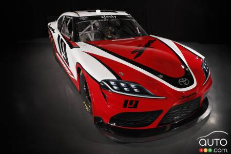 The Toyota Supra Will Race In Nascar Car News Auto123