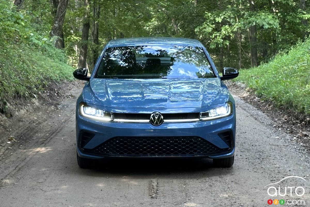 2025 Volkswagen Jetta, front