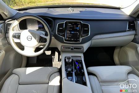 The 2025 Volvo XC90 T8, interior