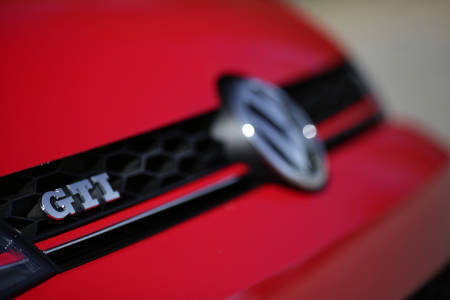 Essai routier vidéo de la Volkswagen GTI 2015 (anglais)