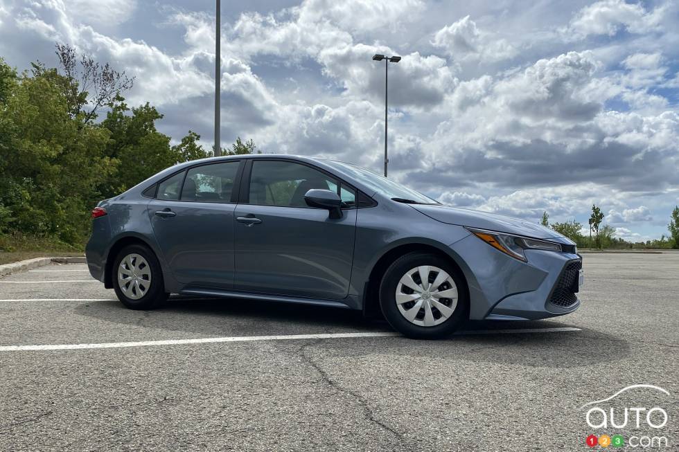 Nous conduisons la Toyota Corolla L manuelle 2021