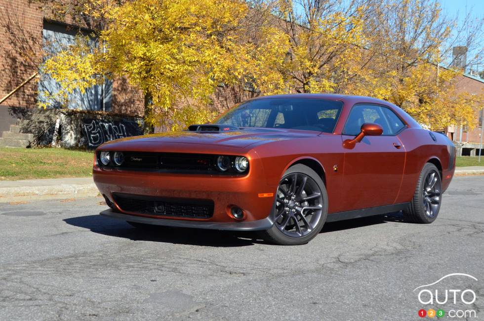 We drive the 2020 Dodge Challenger R/T Scat Pack 