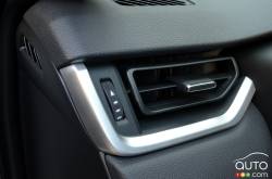 Ventilation flap of the 2019 Toyota RAV4 XSE Hybrid