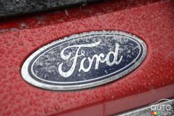 We drive the 2021 Ford Explorer hybrid