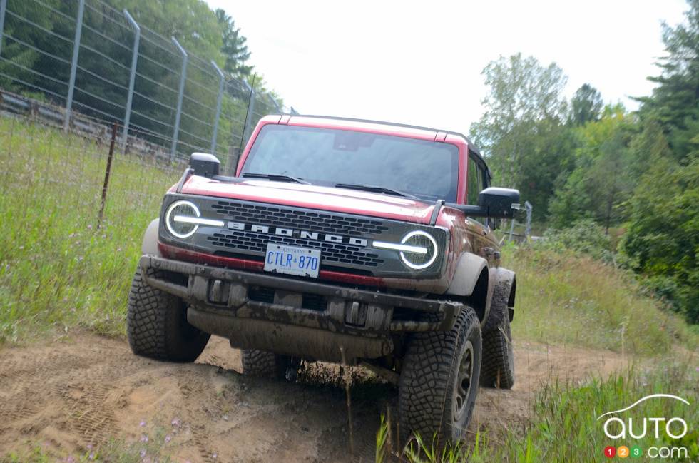 We drive the 2022 Ford Bronco 