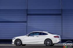 2017 Mercedes-Benz C43 Coupe side view
