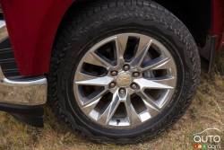  Wheel of the 2019 Chevrolet Silverado LTZ