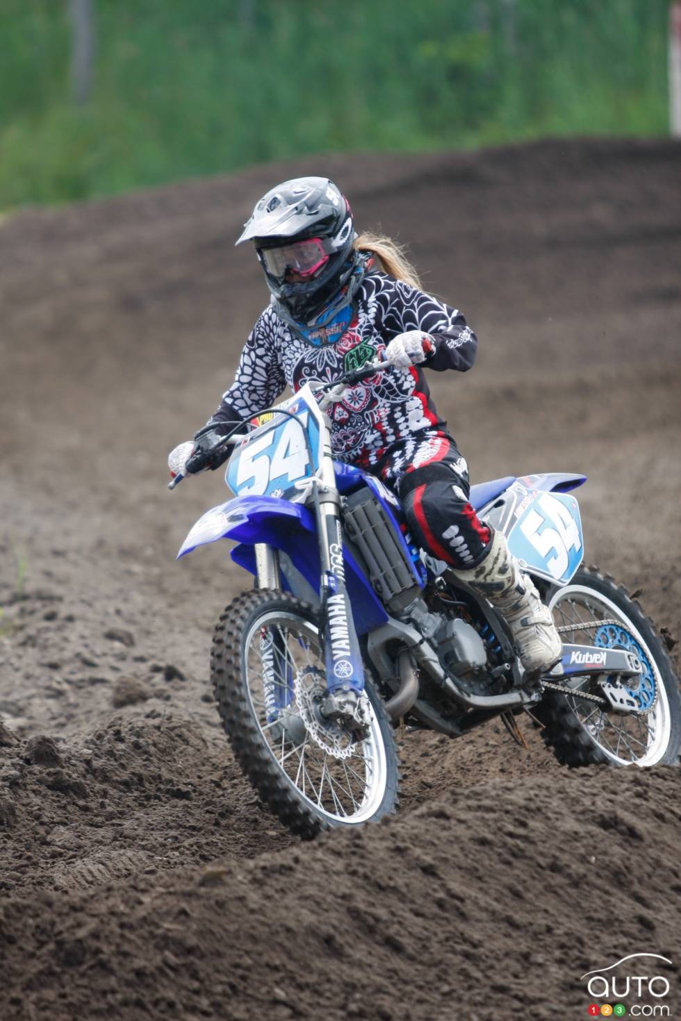 2014 LadiesClass april photo gallery Vanessa Paquette Auto123