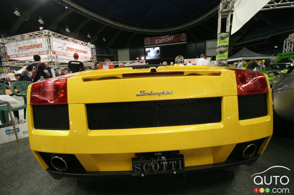 Montreal National Sport Compact 2006