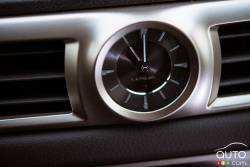 Détail intérieur de la Lexus GS 350 F Sport 2016