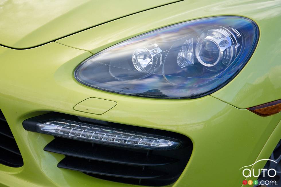 Headlight and foglight details