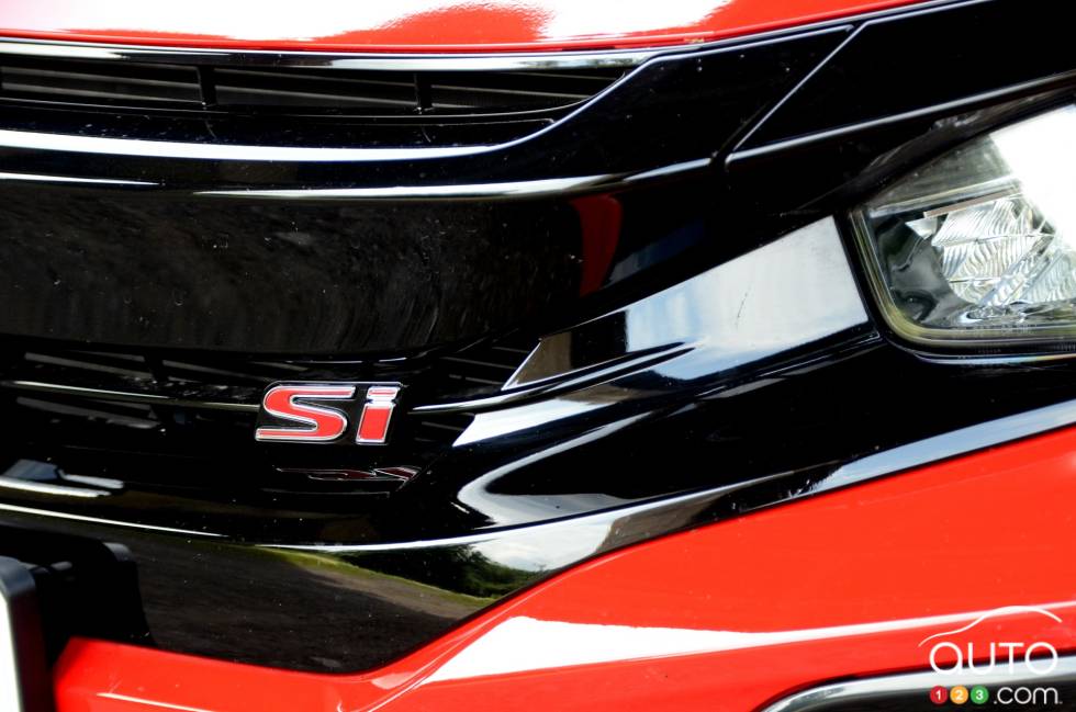 Bumper and front headlight