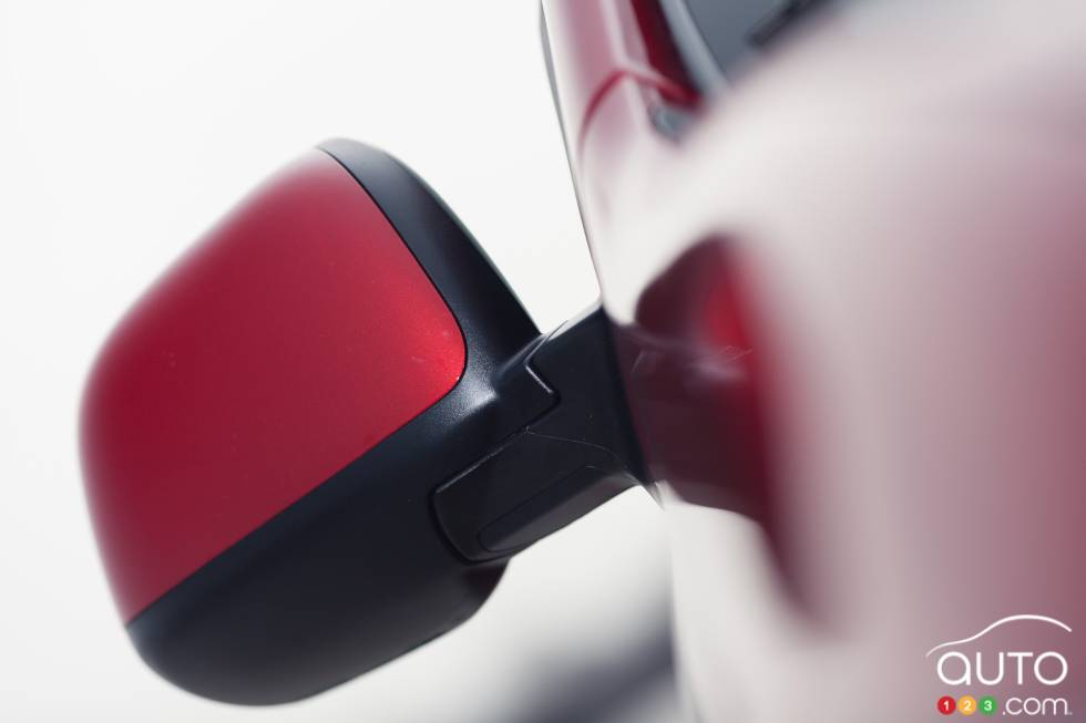 Right outside mirror