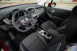 Habitacle du conducteur de la Fiat 500x 2016
