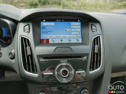 2016 Ford Focus EV infotainement display