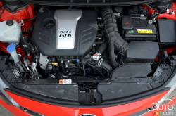 2016 Kia Forte 5 SX engine