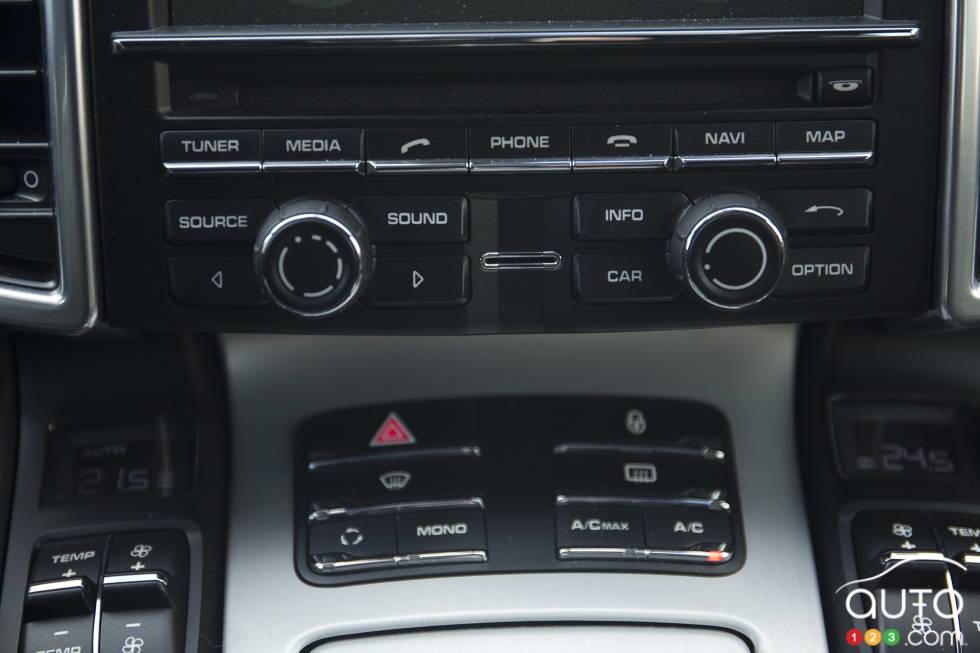 Multimedia system buttons