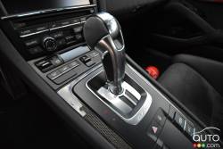 2016 Porsche 911 GT3 RS shift knob