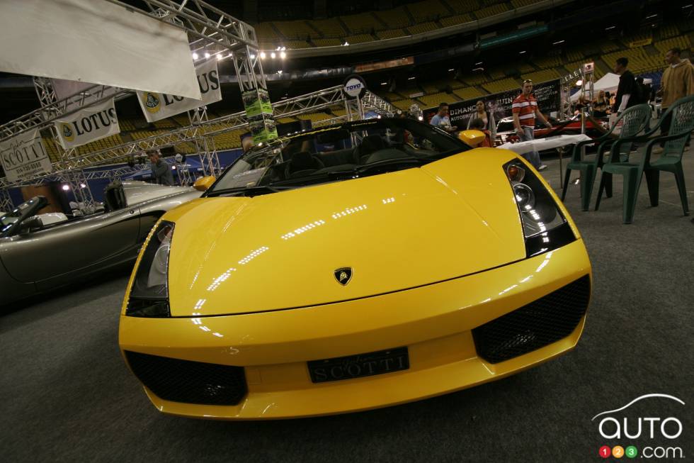 Montreal National Sport Compact 2006