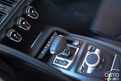 Console centrale de l'Audi R8 V10 Plus 2017