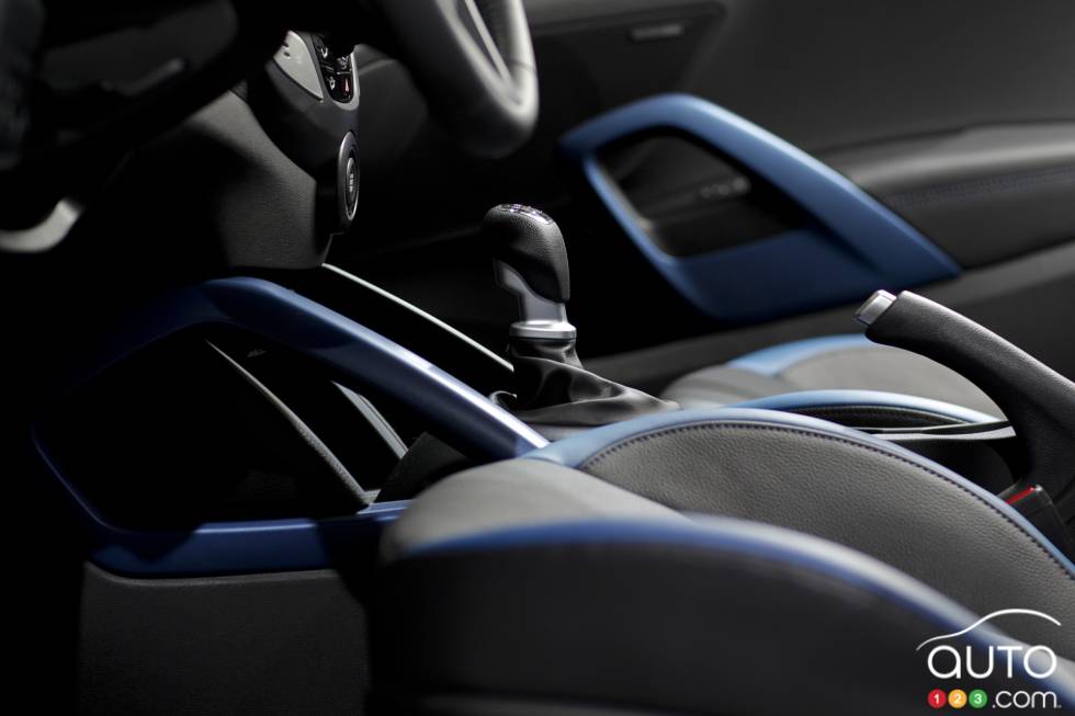 Détails du levier de vitesses et du frein à main