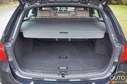 2016 BMW 328i Xdrive Touring trunk