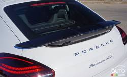 2016 Porsche Panamera GTS rear spoiler