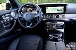 Habitacle du conducteur de la Mercedes-Benz E 300 4MATIC 2017