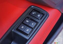 2017 Jaguar XE 35t AWD R-Sport interior details