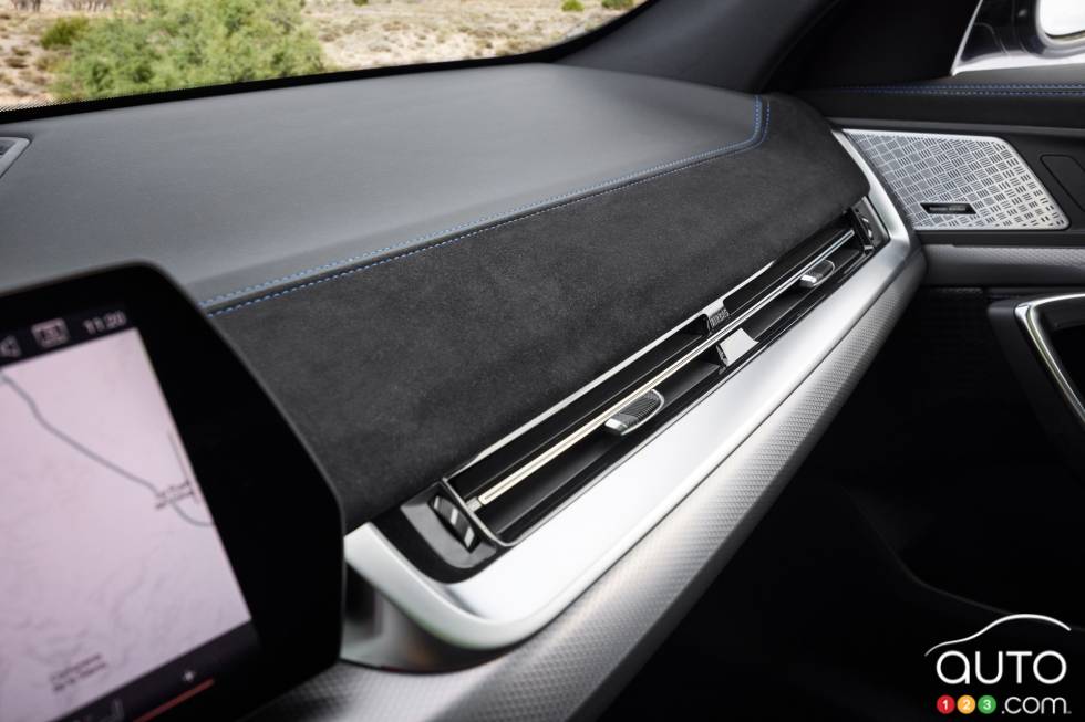 Voici le BMW X2 2024