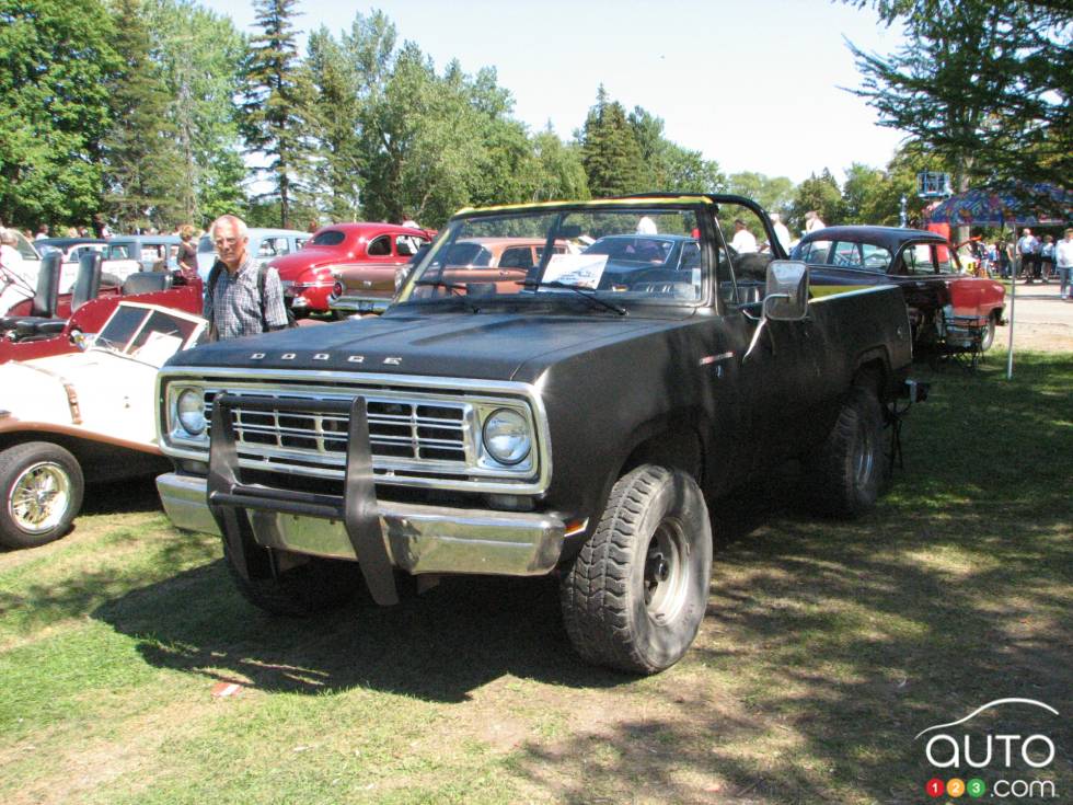 Les Belles Autos d'hier 2006